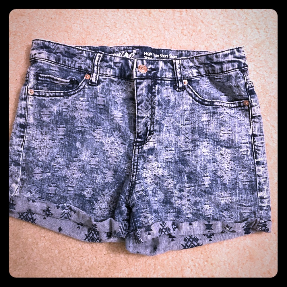 Aztec pattern denim shorts